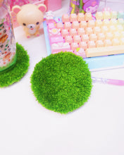 Load image into Gallery viewer, Faux Grass Rug Coaster